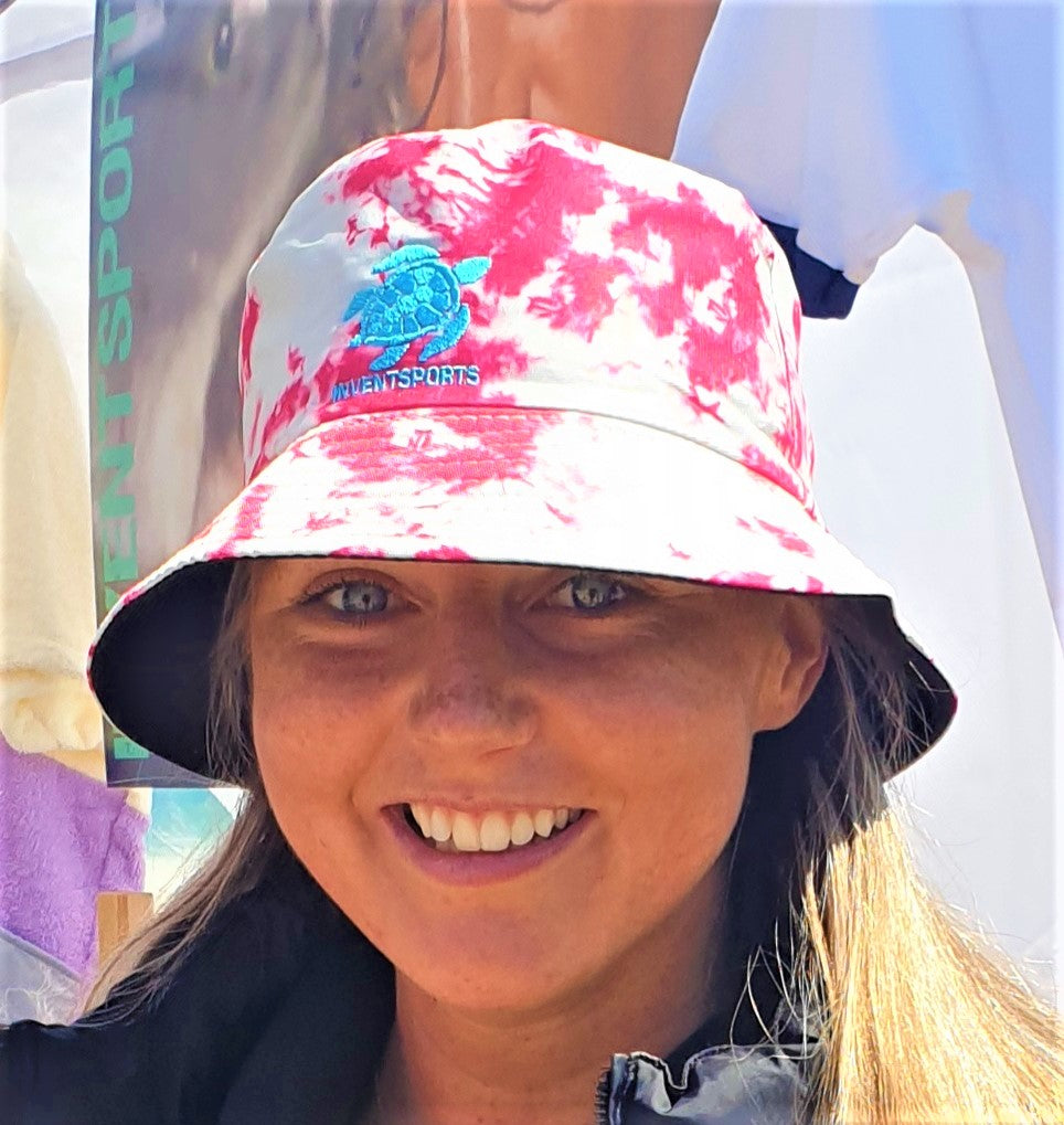 The FUSCHIA SHOCK Bucket Hat