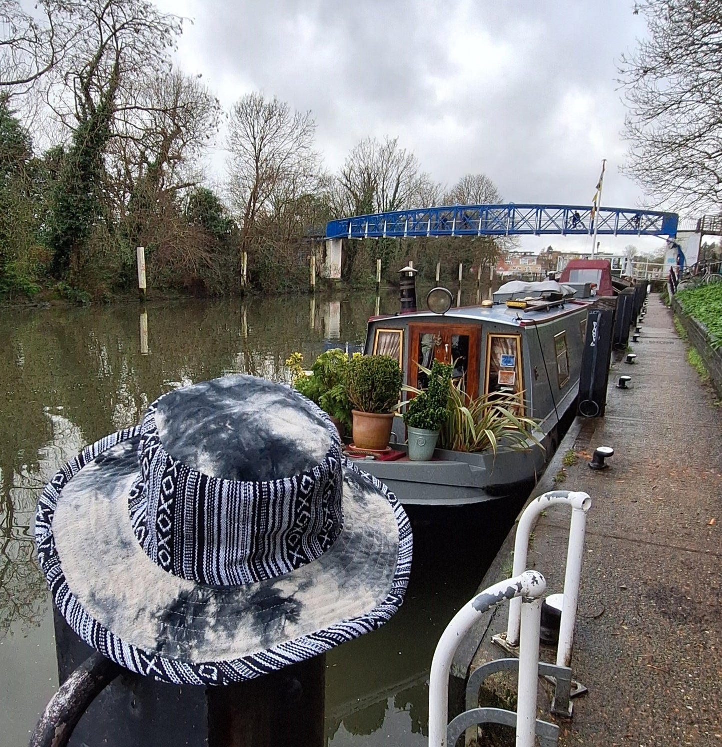 Unisex OUTBACK NEPALA MONO hat with a flexible, finished and lined brim. Beautiful pure Cotton + Gheri trim