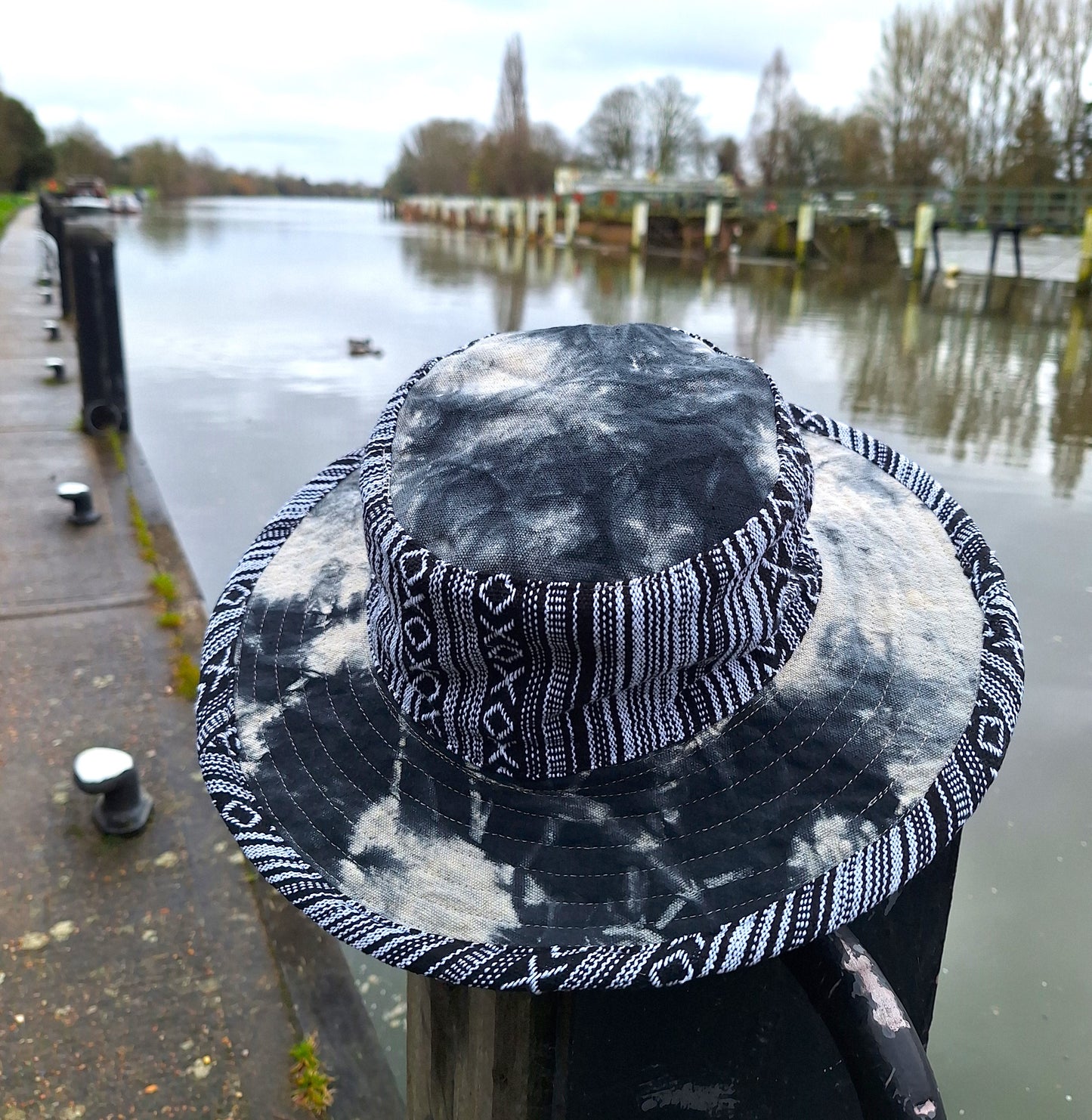 Unisex OUTBACK NEPALA MONO hat with a flexible, finished and lined brim. Beautiful pure Cotton + Gheri trim