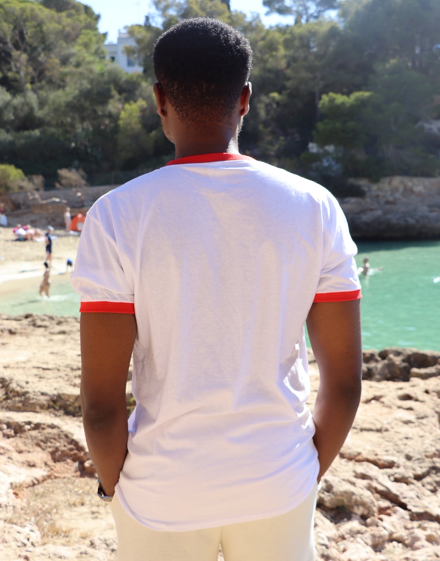 AMITY SWIM T-Shirt Red - the perfect gift for Jaws fans !