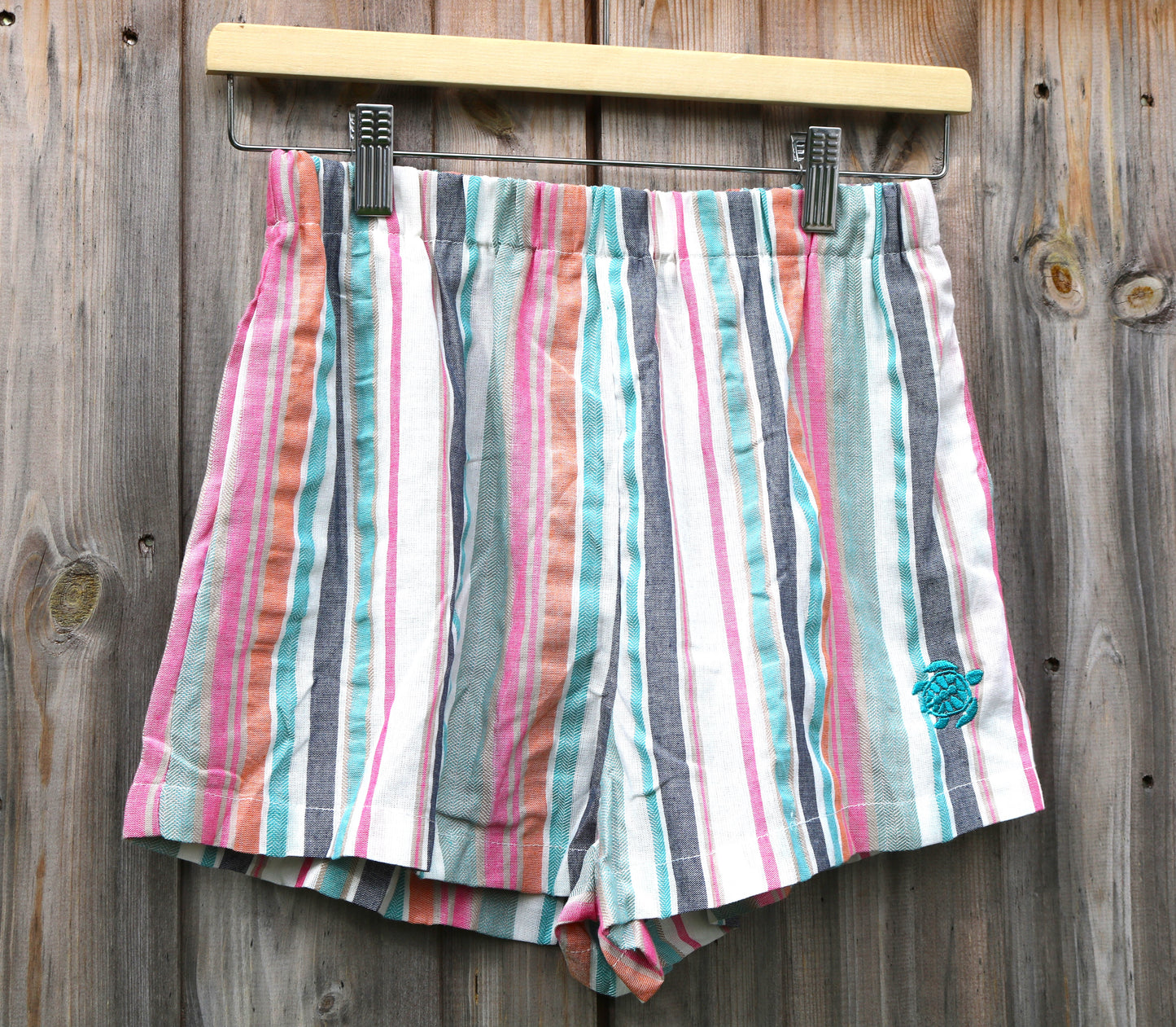 SUMMER STRIPES Shorts