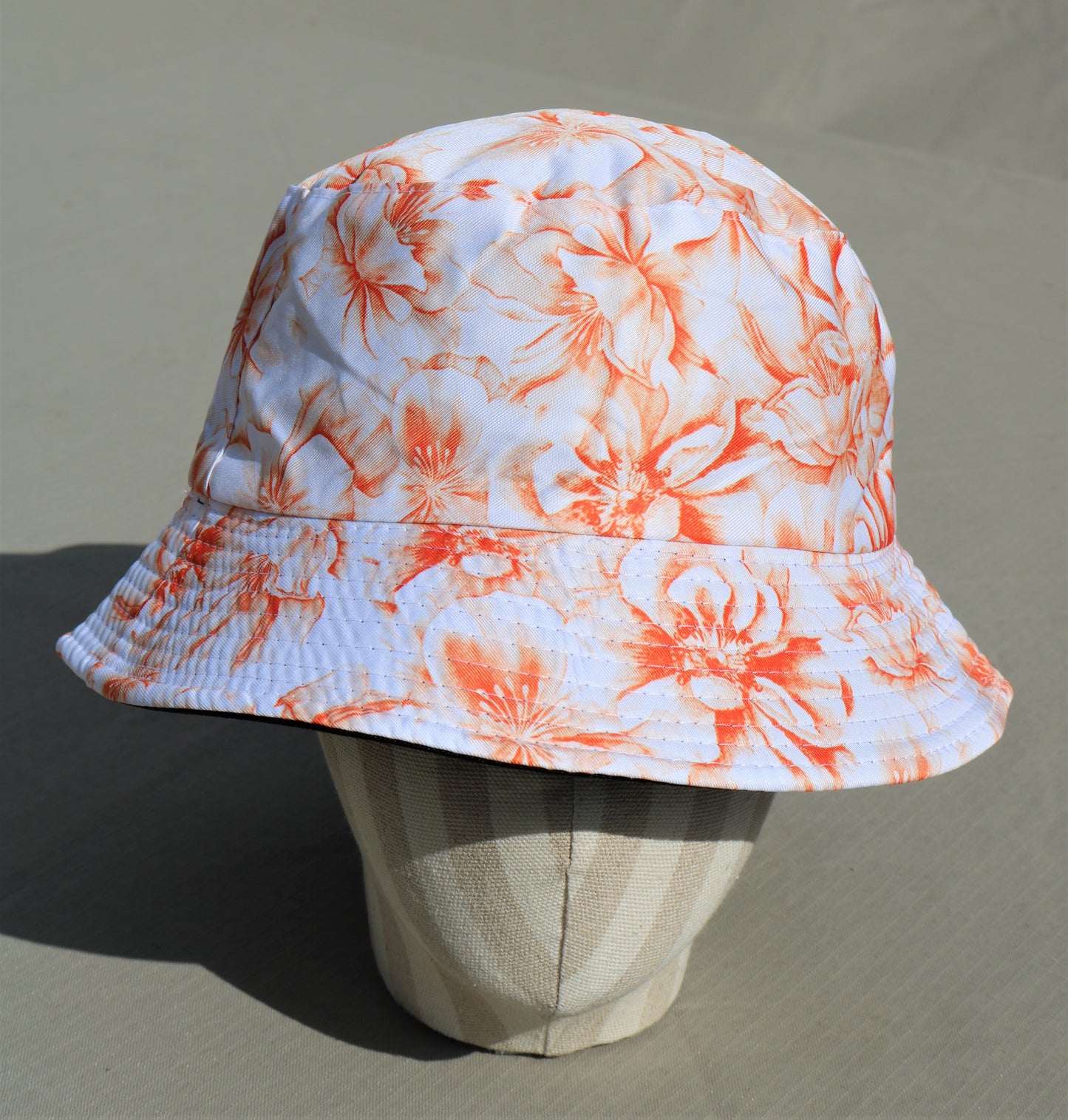 The HIPPY'S CUSS Bucket hat