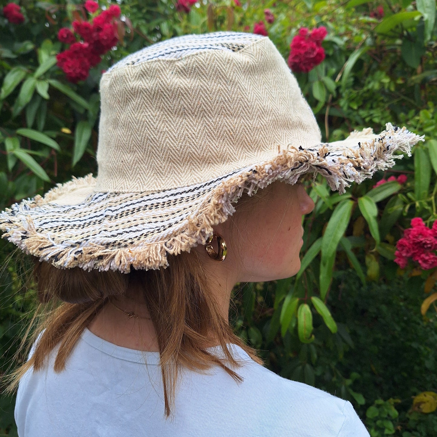 Unisex HERRINGBONE and GHERI OUTBACK CREAM hat with a flexible, fringed and lined brim. Beautiful pure Cotton and Fairtrade.
