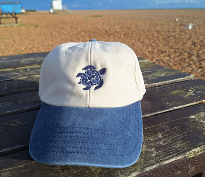 Two tone vintage washed WAVE Baseball caps in 5 colours.  100% natural cotton