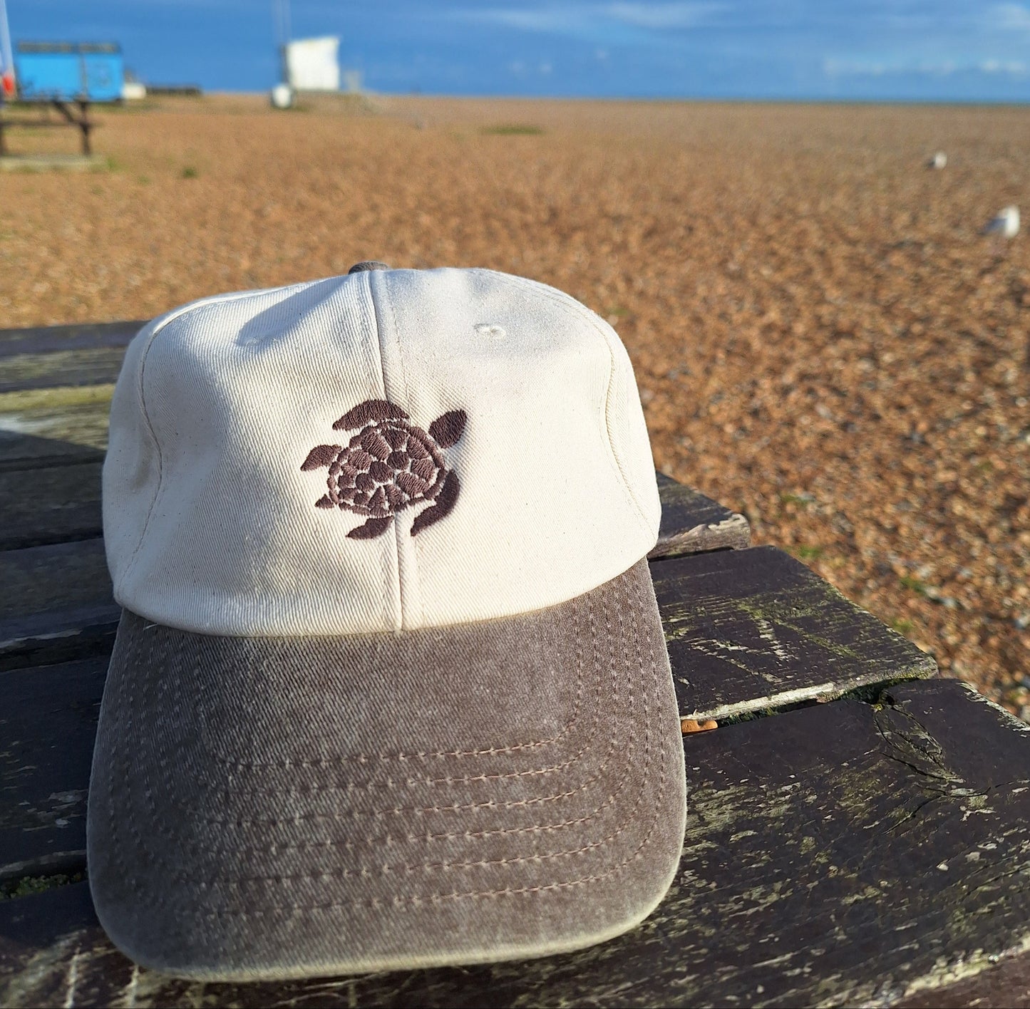 Two tone vintage washed TURTLE Baseball caps in 5 colours.  100% natural cotton