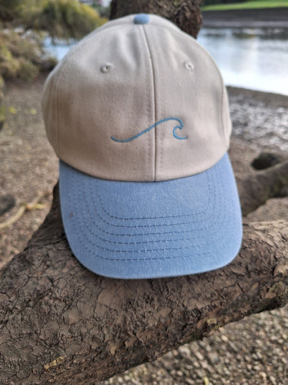 Two tone vintage washed WAVE Baseball caps in 5 colours.  100% natural cotton