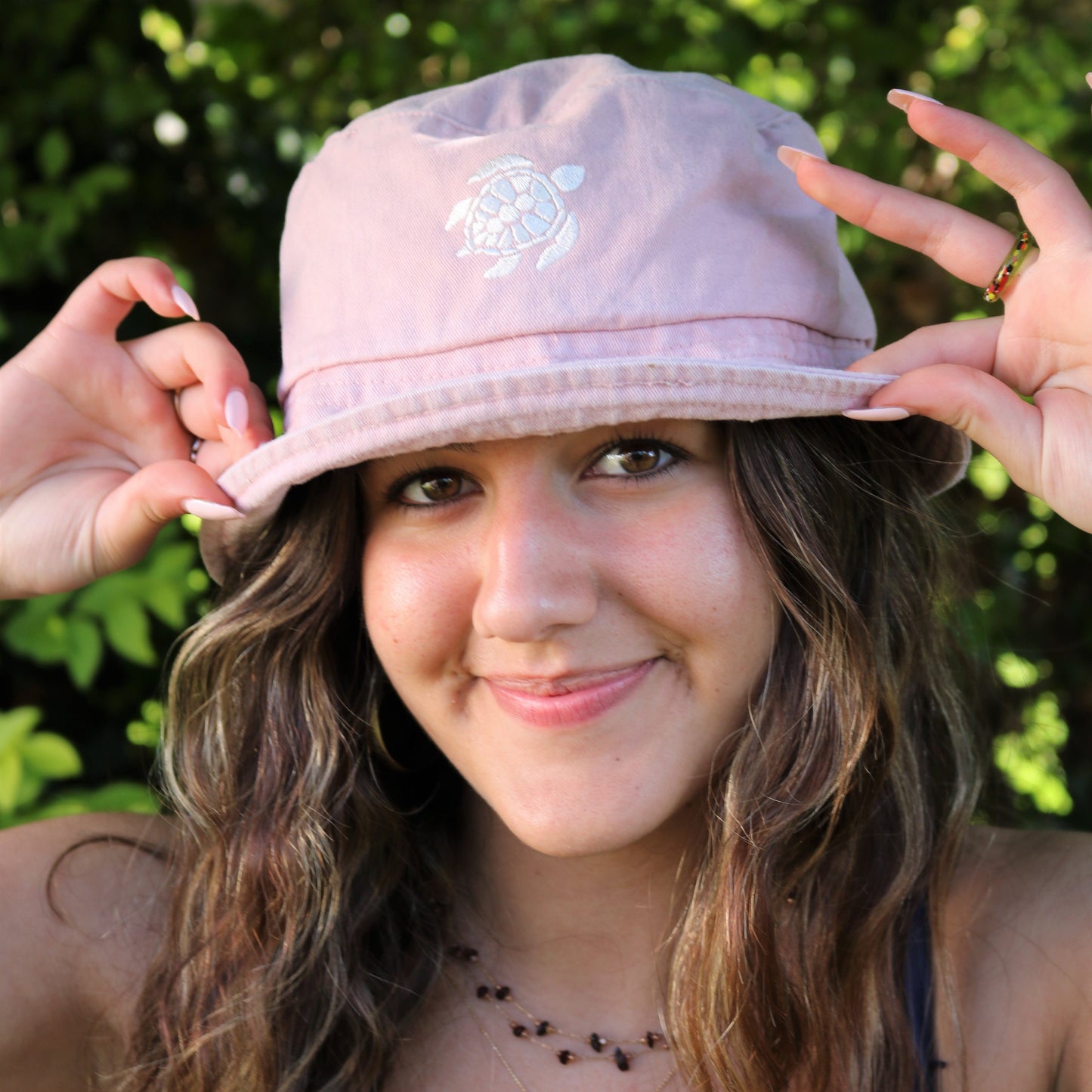 The ROSIE organic cotton, vintage washed pale pink Bucket Hat