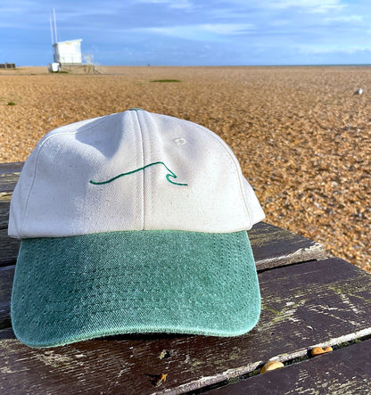 Two tone vintage washed WAVE Baseball caps in 5 colours.  100% natural cotton