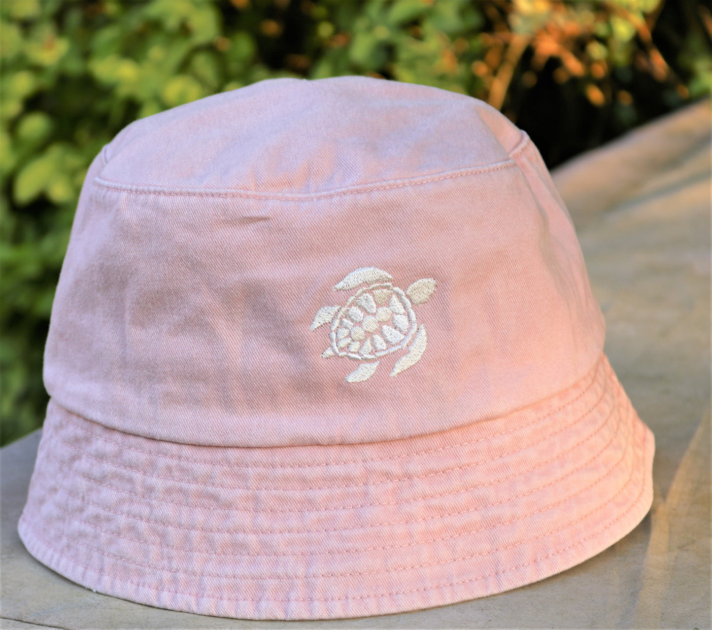 The ROSIE organic cotton, vintage washed pale pink Bucket Hat