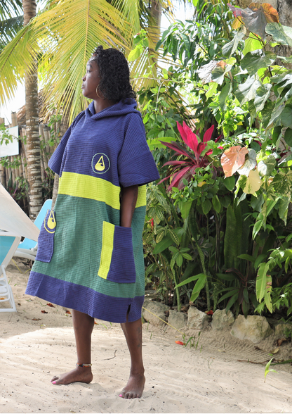 Pampatar Travel Poncho