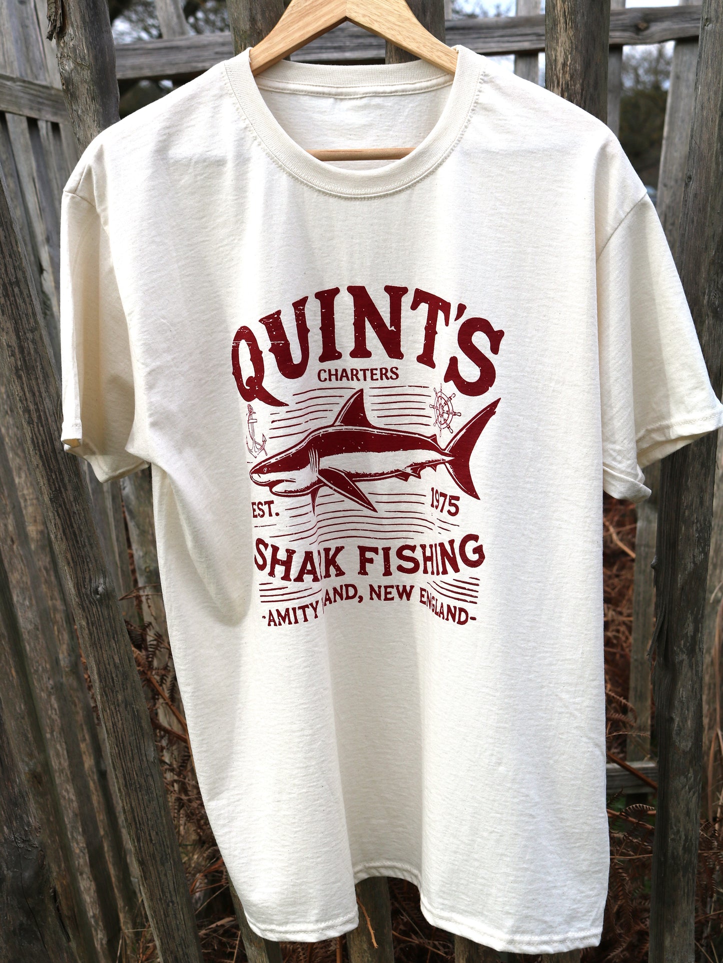Pure cotton QUINT'S T-Shirt in natural cream - the perfect celebation of 50 years of the movie Jaws!
