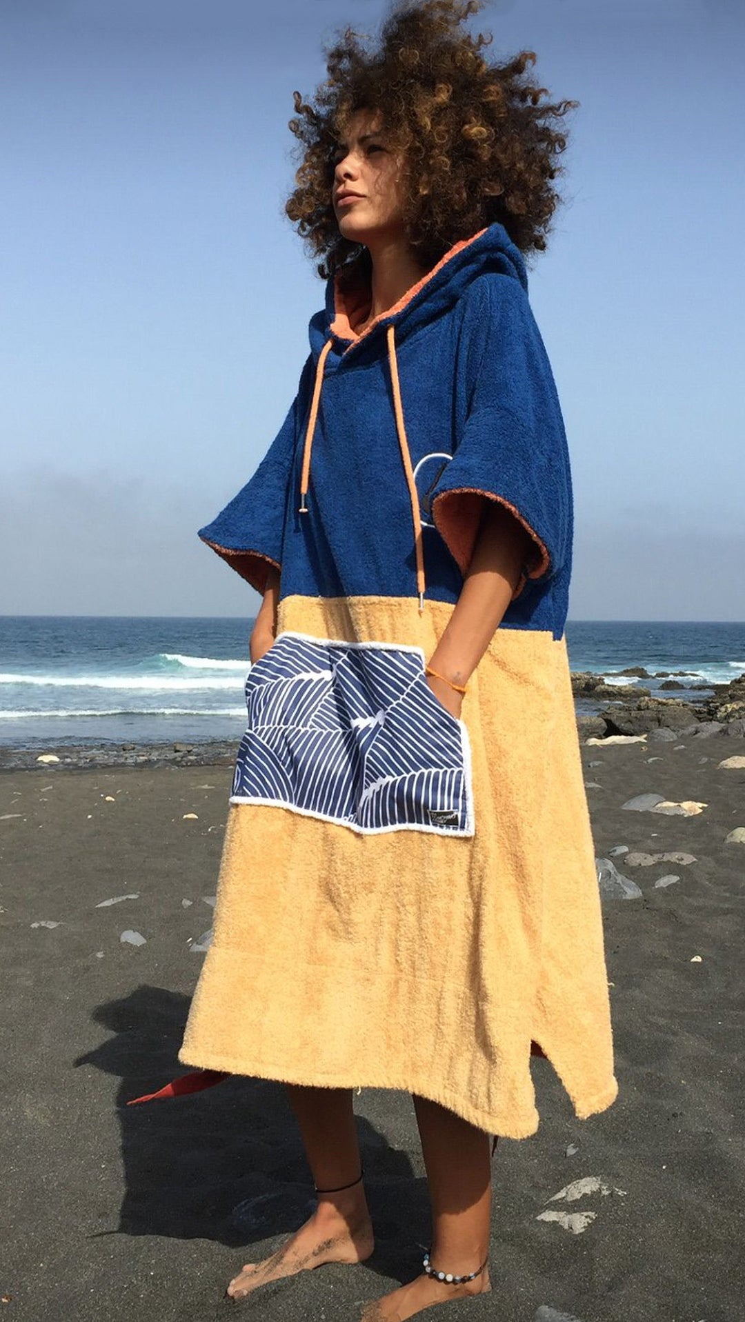 Wave Style Poncho FLOW