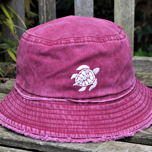 The VINTAGE PINOT vintage washed Bucket hat