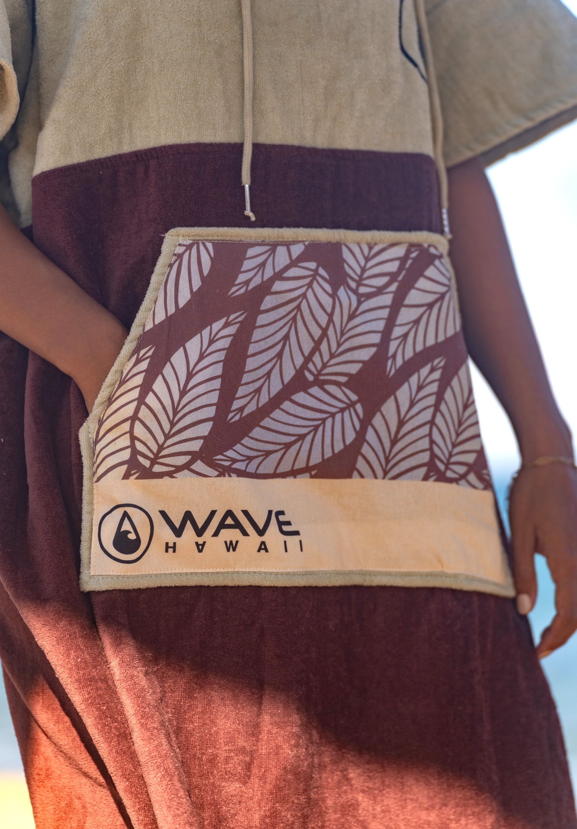Wave Style Poncho LEEVS