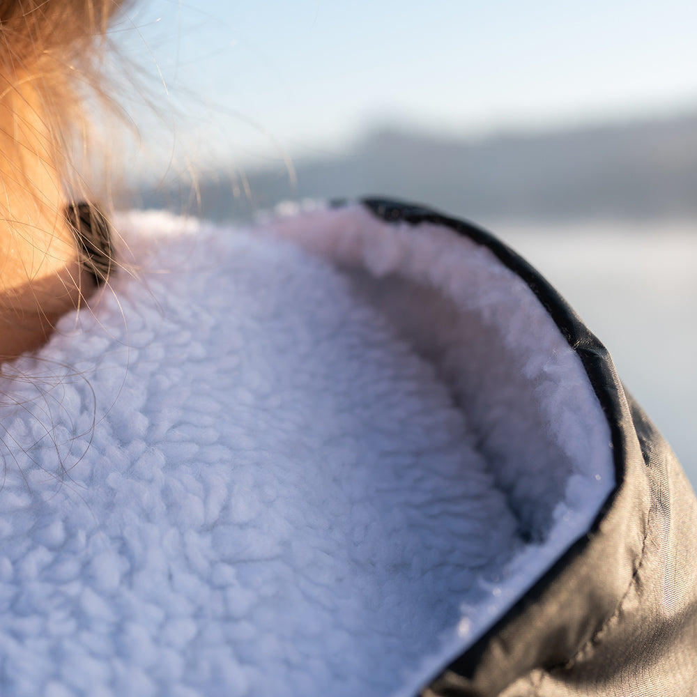Wave Storm Poncho BISO SHERPA Soft, Warm Hood