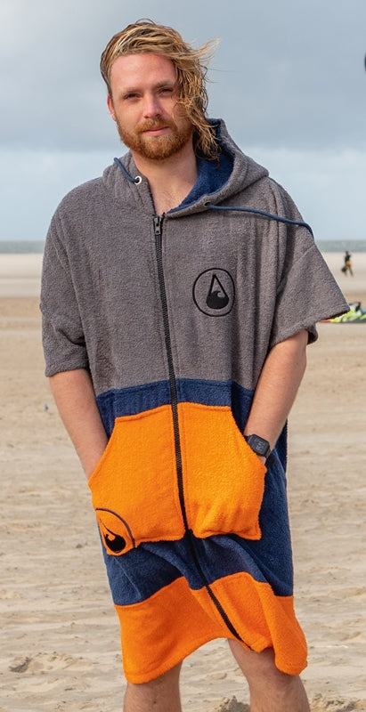 Wave Zip Poncho SHANY