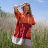 Wave Style Poncho SETA At The Beach Surfing