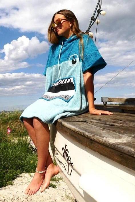 Wave Style Poncho AIR Main Image