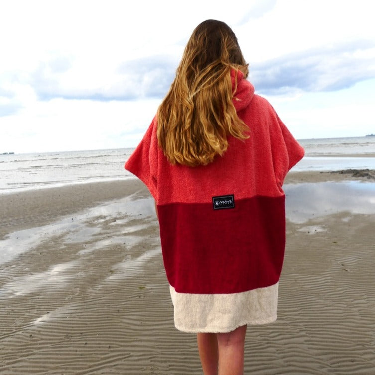 Wave Style Poncho SETA Back View At The Beach Surfing