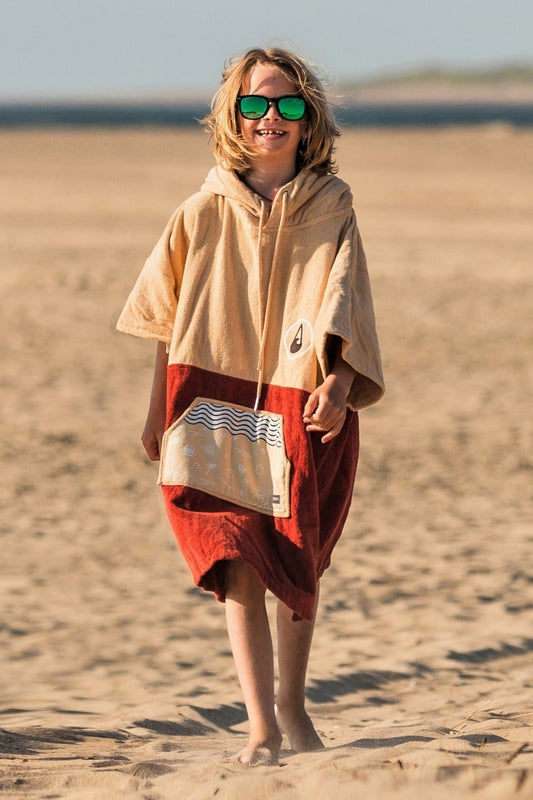 Wave Poncho DUNAS At The Beach
