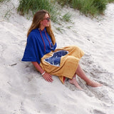 Wave Style Poncho FLOW Sat On The Beach