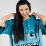 Wave Style Poncho AIR Front View Model Logo Surf Wear