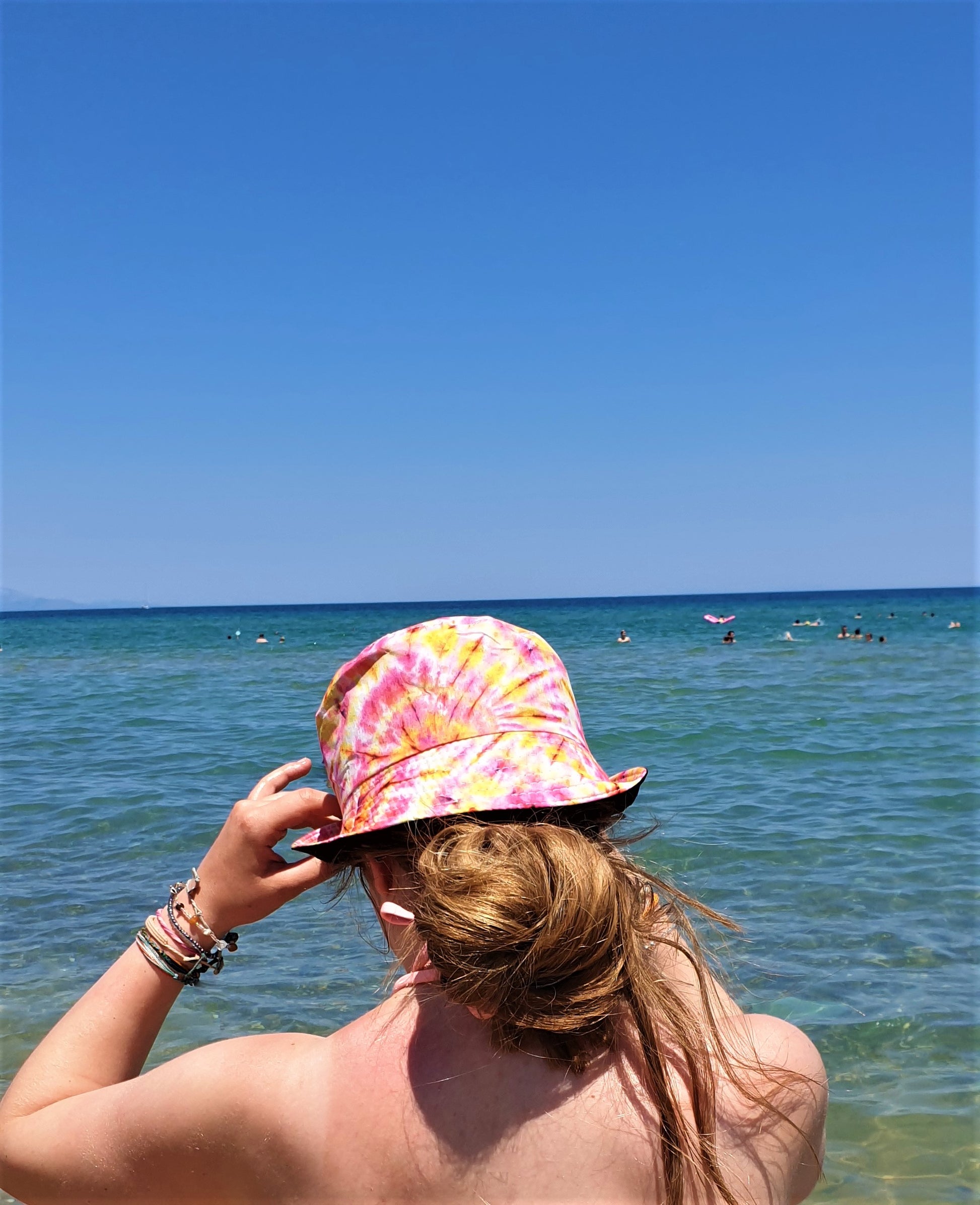 The FROOT SALAD Bucket hat