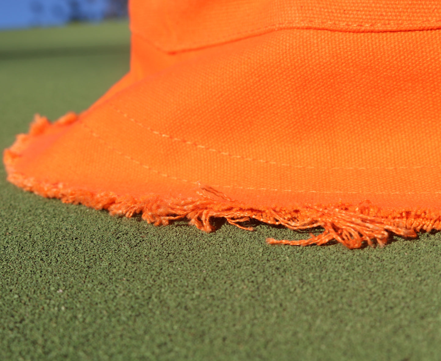The CLEMENTINE frayed Bucket Hat