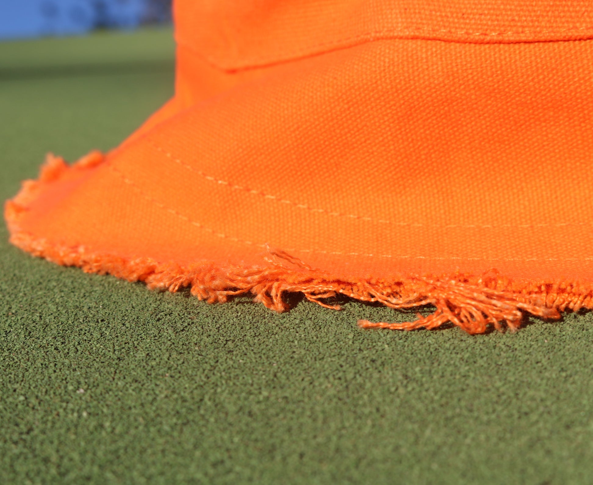 The CLEMENTINE frayed Bucket Hat