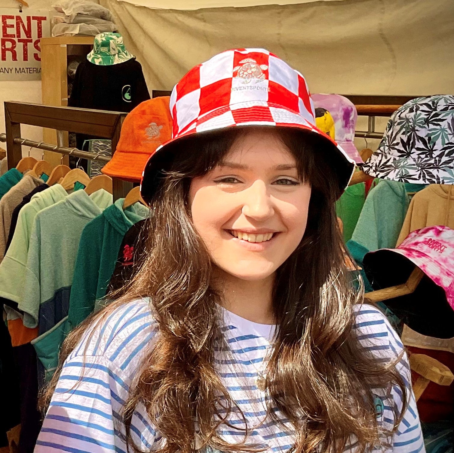 The PHAT CHECK Bucket hat girl | InventSports
