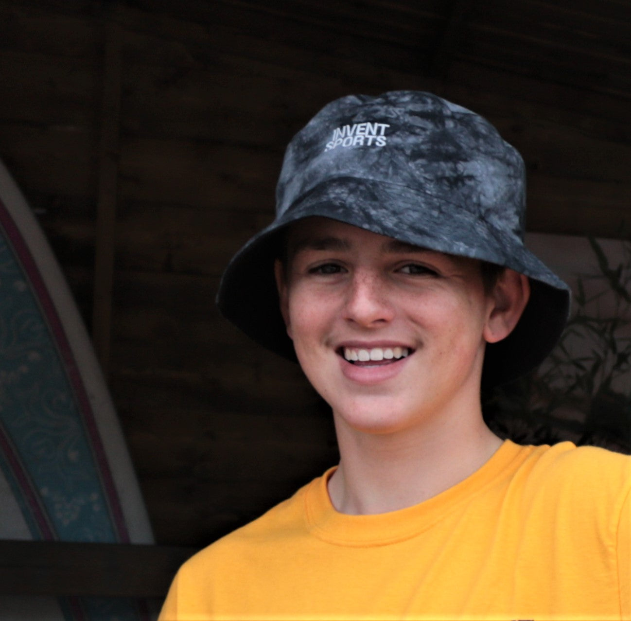 The CHARCOOL Tie Dyed Bucket Hat boy | InventSports
