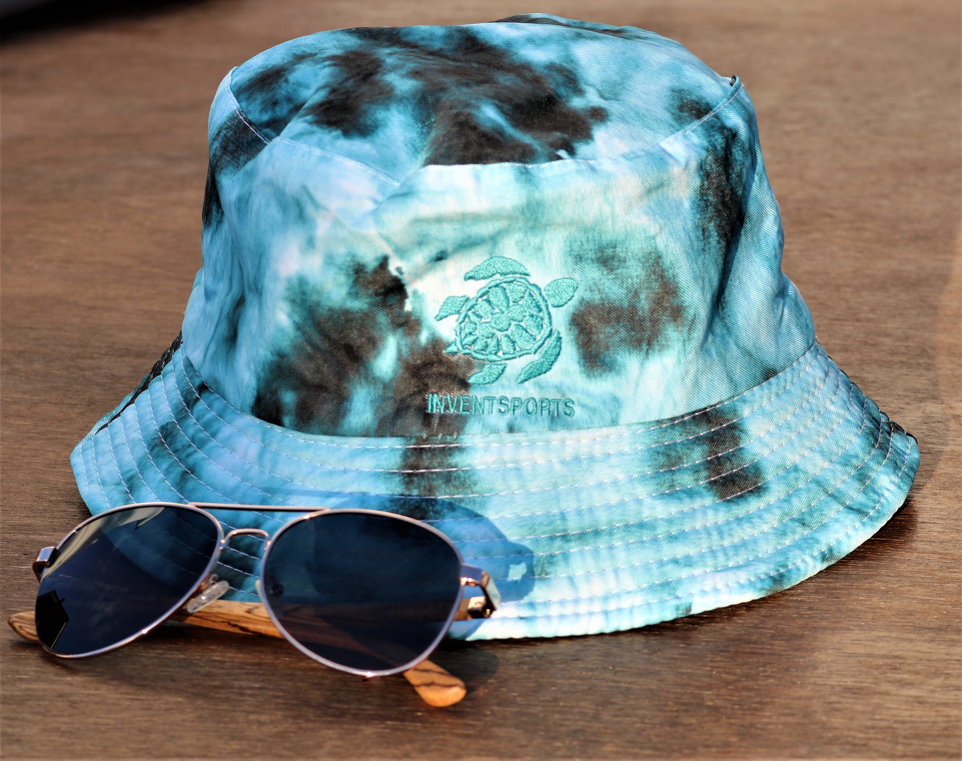 The BLAQUAMARINE Bucket Hat  front | InventSports