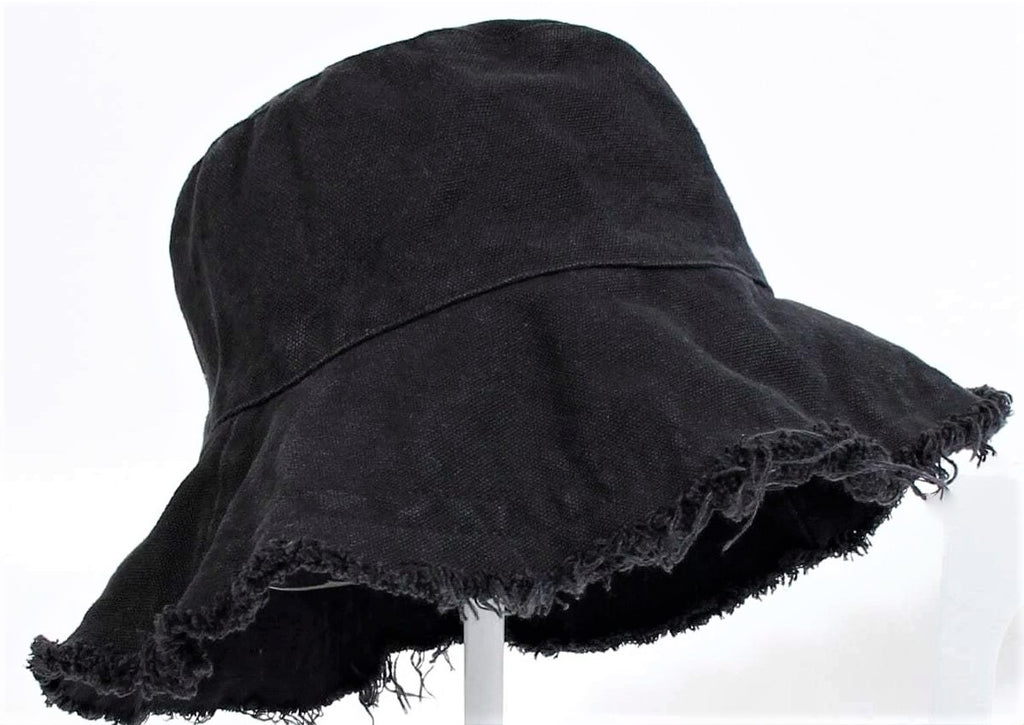 – SPORTS INVENT The JETT frayed Bucket hat