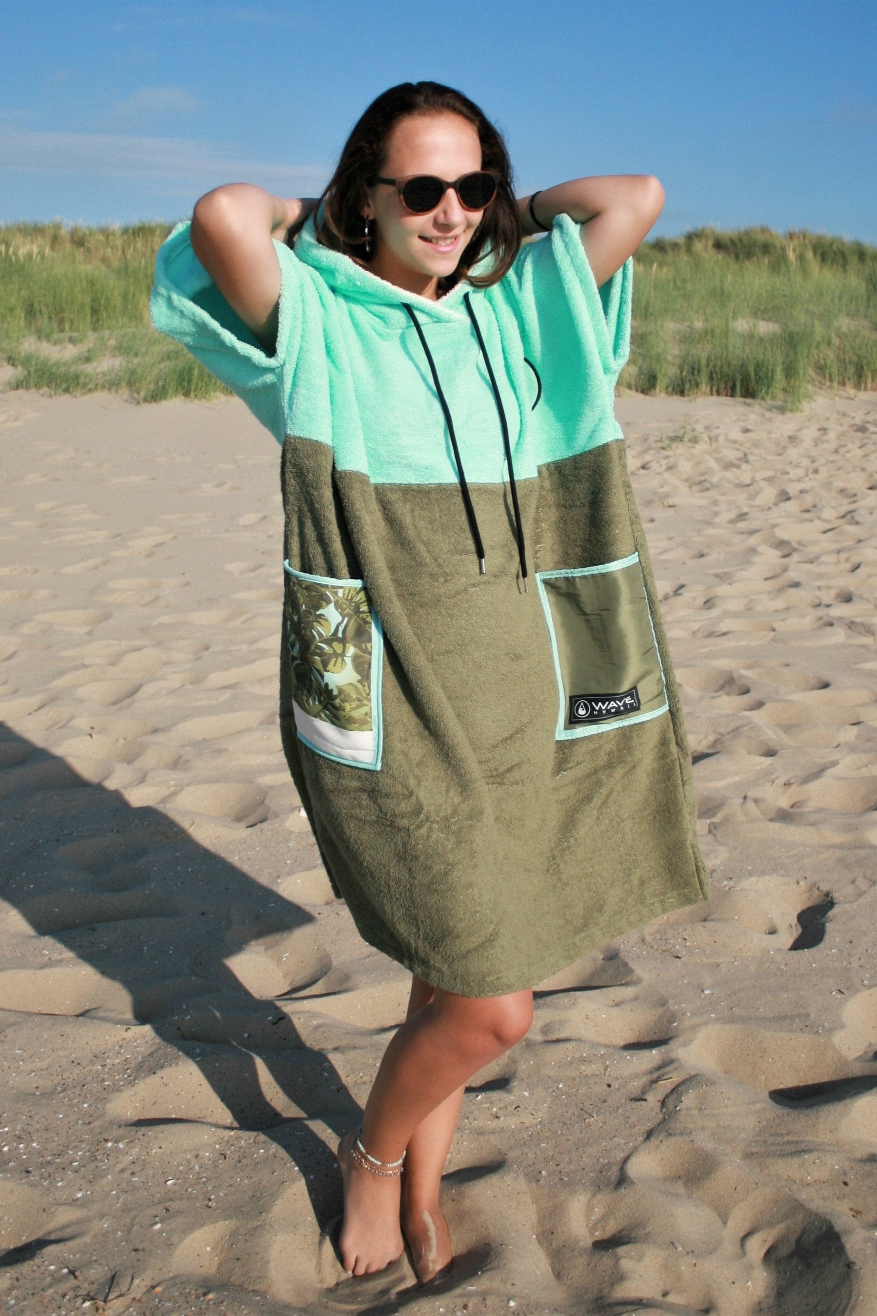 Wave Hawaii Agueda Poncho Hood Down Sunglasses