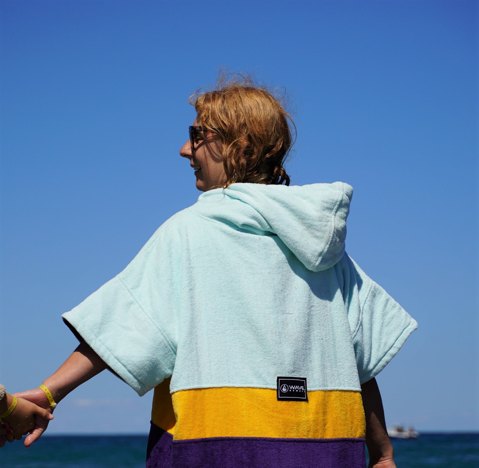 Maniero Poncho Back of Hood