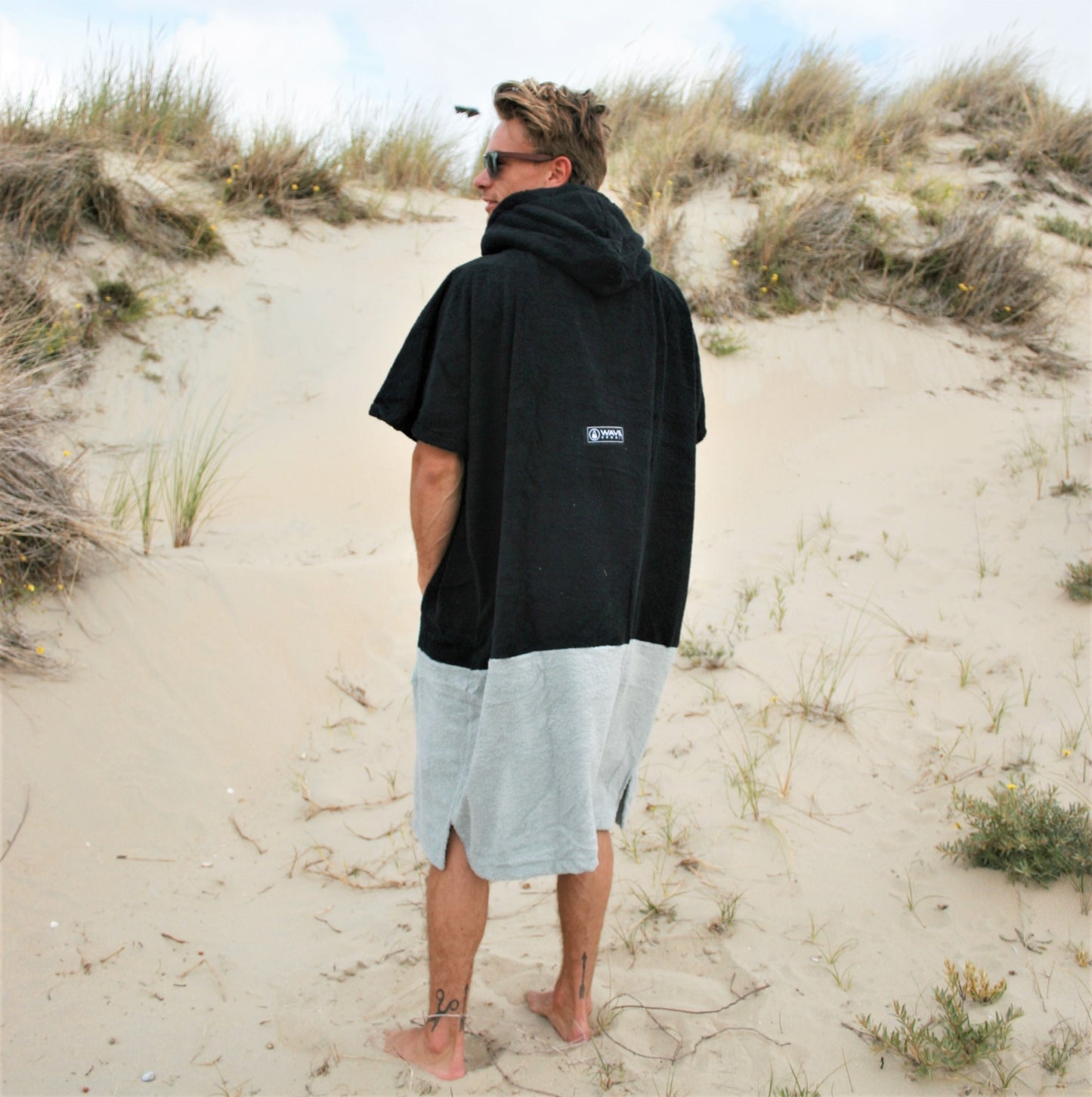 wave Hawaii Moledo Poncho Back View