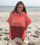 Wave Style Poncho SETA Sea In BackGround, Perfect For Surfing Days