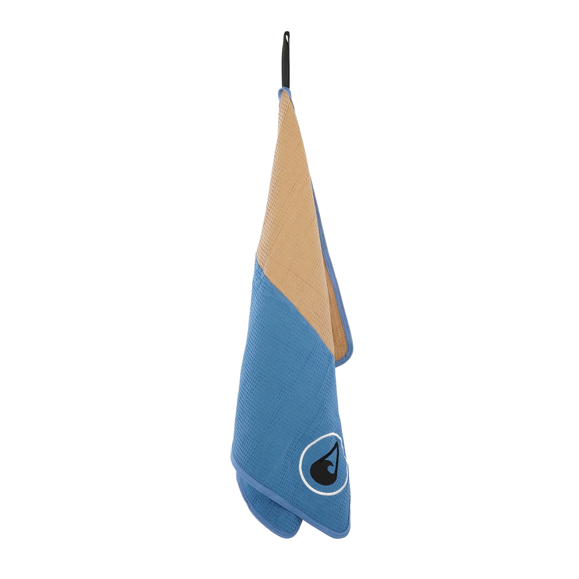 Travel Towel LIGHD Hanging View