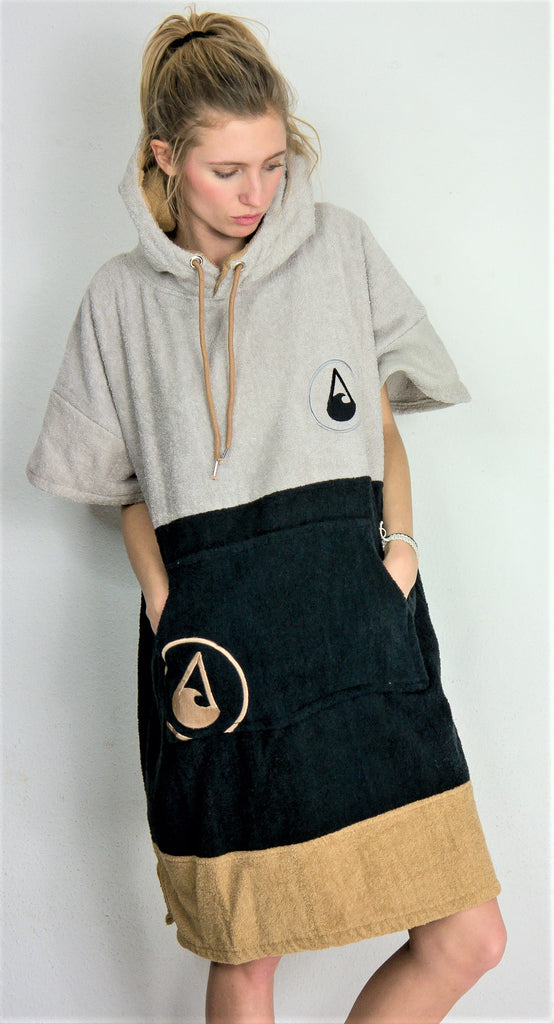 Wave Style Poncho SOUL Full Length Hands In Pockets